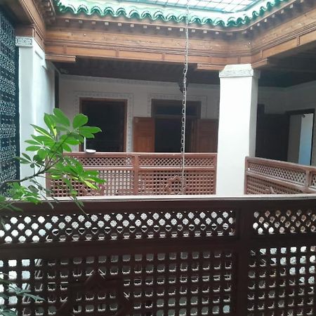 Appartamento Famille Fahym Fez Esterno foto