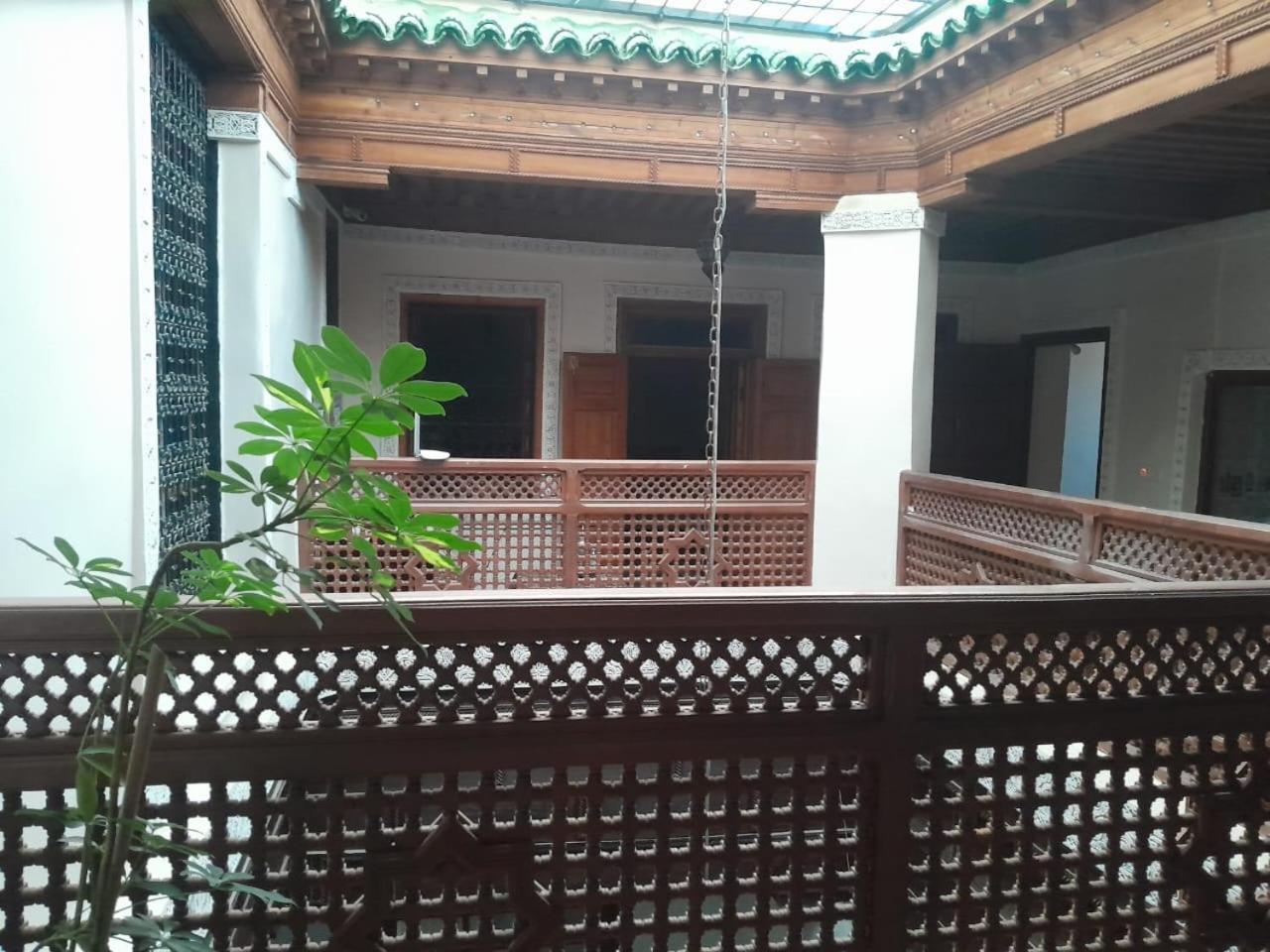 Appartamento Famille Fahym Fez Esterno foto